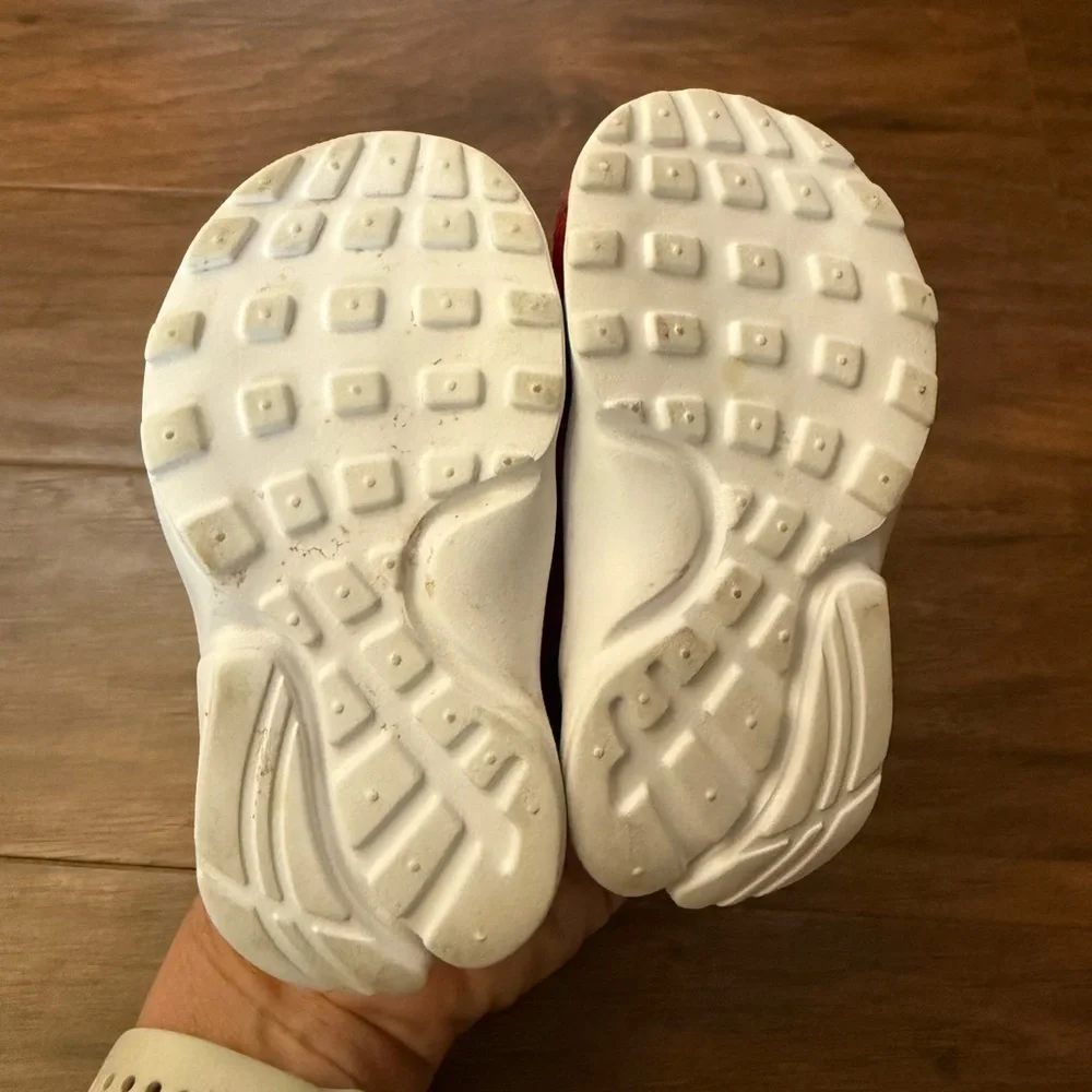 Nike Presto Fly Baby & Toddler Red and White Sneakers-Size 5C